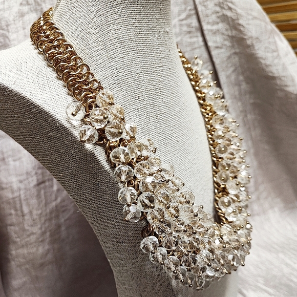 Clear Crystal Glass Faceted Beads Gold Tone Statement Bib Style Necklace - Picture 2 of 14